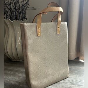 Louis Vuitton Taupe Vernis Catalina Monogram Tote